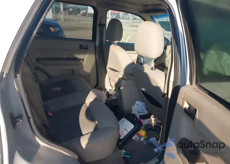 2008 Ford Escape Xlt from USA, damaged, VIN 1FMCU03Z88KC93136